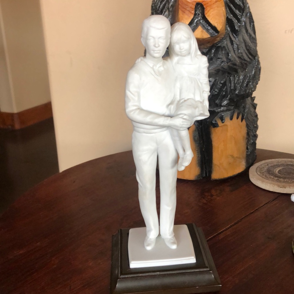 Kaiser father and daughter with base, Ltd Ed.